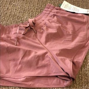 Lululemon hotty hot shorts